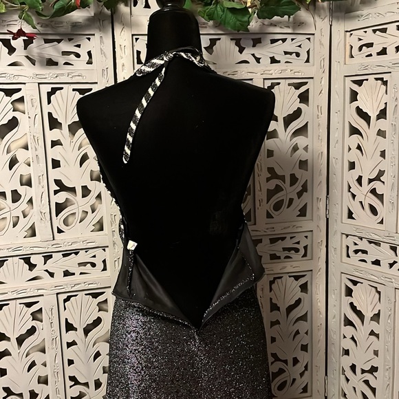MINDY MALONE VINTAGE GORGEOUS BLACK & SILVER GLITTERY HALTER FORMAL DRESS - Picture 6 of 14